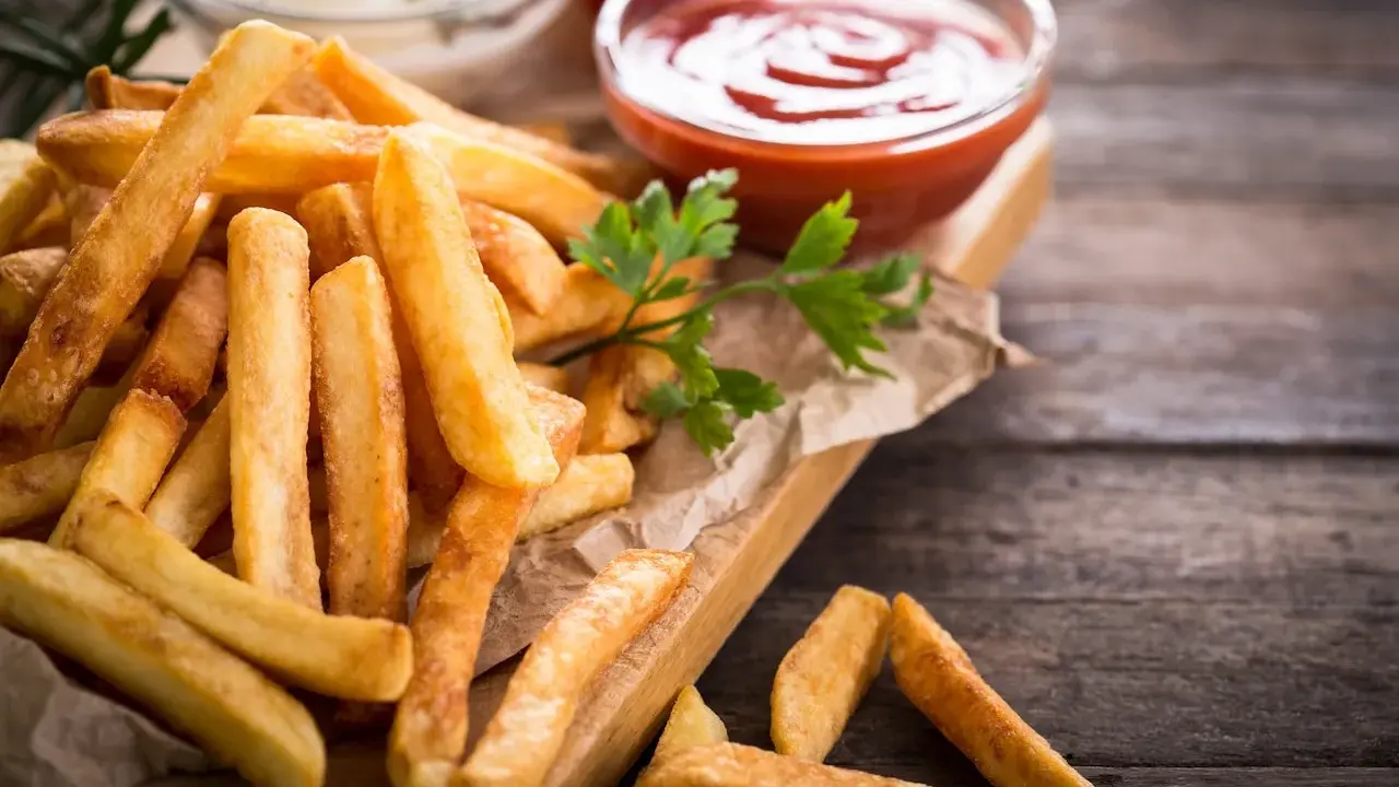 Jakie ziemniaki najlepsze na frytki? Odkryj idealne odmiany do frytek
