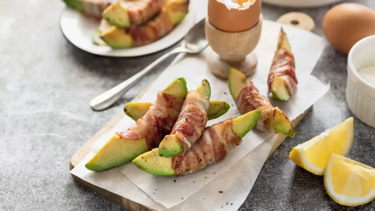 Odkryj keto frytki z awokado w boczku: Szybka i chrupiąca przekąska