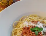 Ile kalorii ma sos do spaghetti z mięsem mielonym? Sprawdź teraz!