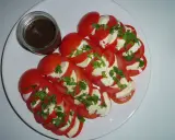 Pomidory z mozzarellą jaki sos – najlepsze przepisy na pyszne dodatki