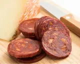 Chorizo: Co to jest? Łagodne czy ostre? Pełny przewodnik.