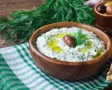 Tzatziki do gyrosa: Autentyczny przepis, który pokocha Twoje podniebienie