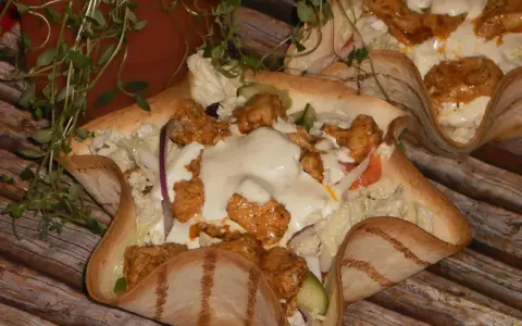 Jak zrobić kebab w tortilli - łatwy przepis na pyszny posiłek