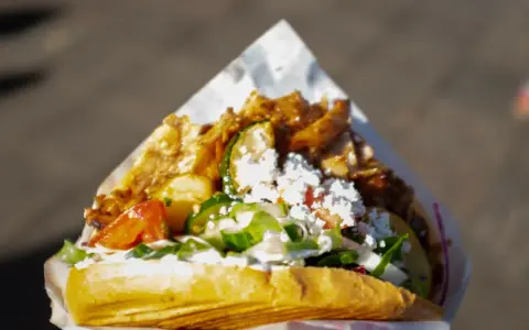 Ile mięsa w kebabie? Zaskakujące fakty o jakości i składzie