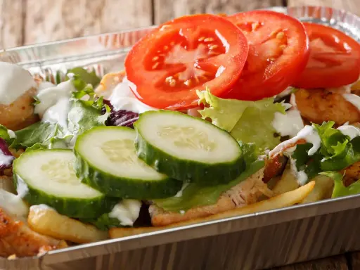 Kapsalon z serem: Ile kalorii? Jak jeść i nie przytyć?