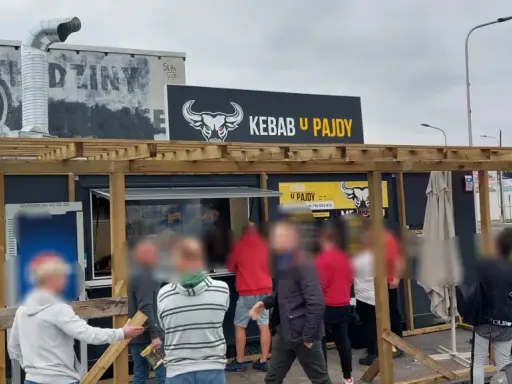 Kebab: MOM czy 100% mięsa? Poznaj różnice i wybierz mądrze