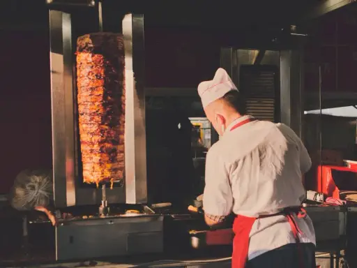 Ile kosztuje kebab w Niemczech? Zaskakujące ceny w miastach