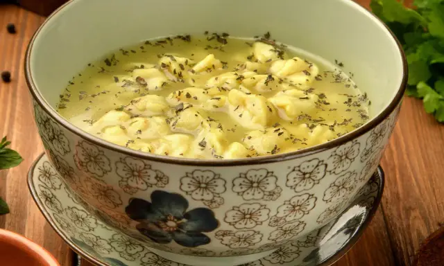 Przesolone frytki? Uratuj smak! 7 sposobów na kuchenną wpadkę
