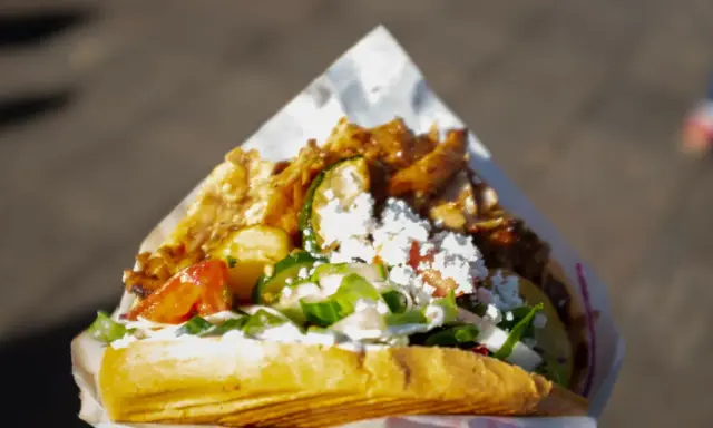 Ile mięsa w kebabie? Zaskakujące fakty o jakości i składzie