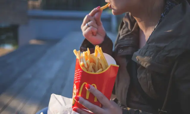 Chrupiące frytki z McDonald's? Odgrzej je jak ekspert!