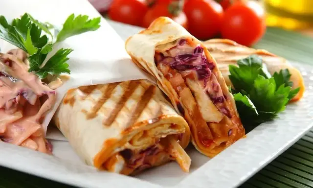 Co można zrobić z mięsa kebab? 5 pysznych przepisów, które zaskoczą