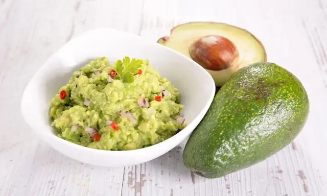 Jak uratować gorzkie guacamole i przywrócić mu smak