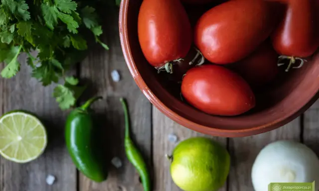 Domowa salsa meksykańska: Przepisy na Roja i Pico de Gallo w 15 min