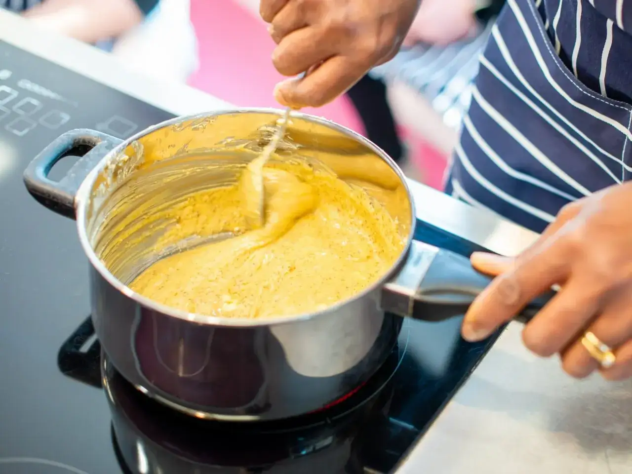 r&oacute;wnoważenie smaku sosu cytryna cukier śmietana
