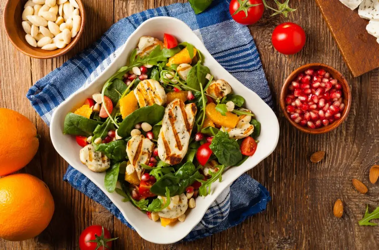 sałatka z grillowanych warzyw halloumi